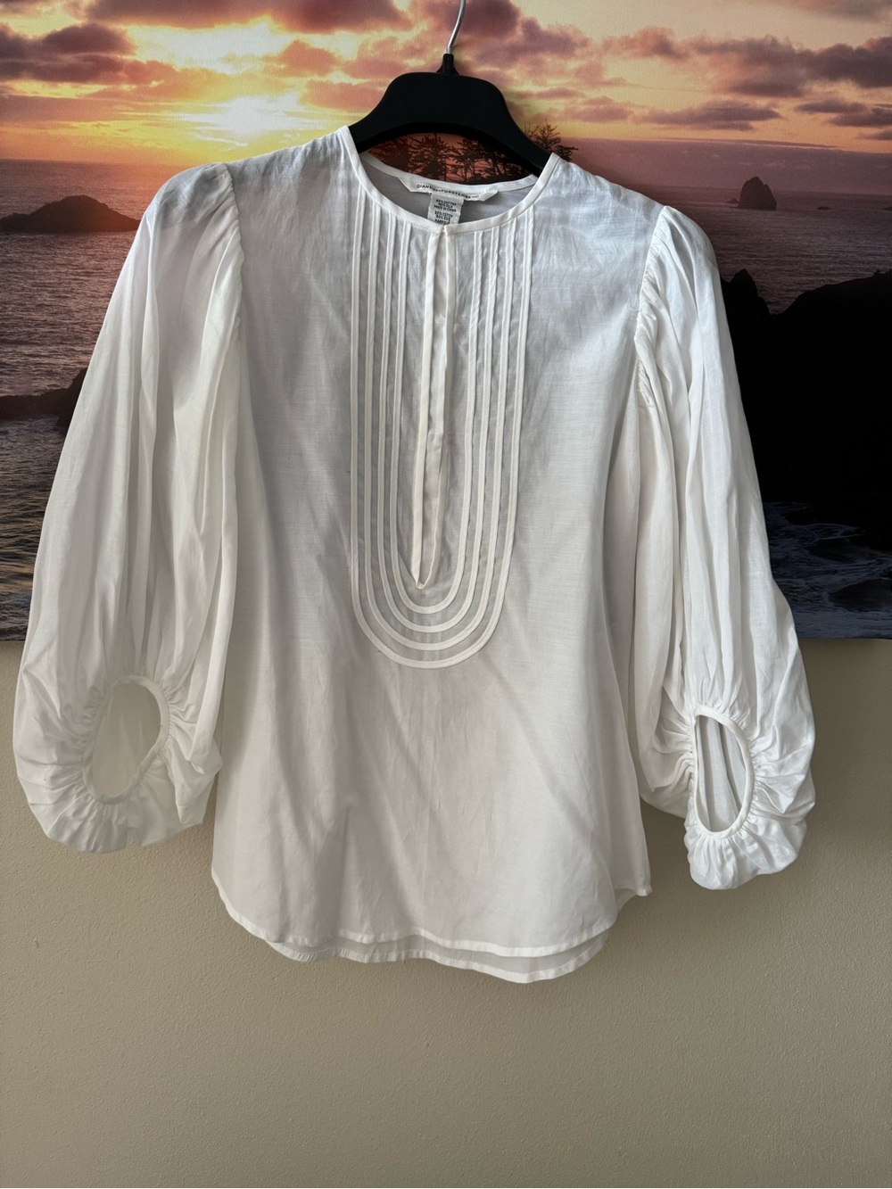 Diane Von Furstenberg White Puff-Sleeve Pintuck Front Silk Cotton blendBlouse/2